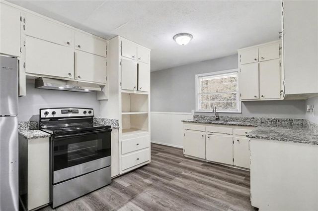 1489 Pine Drive, Atlanta, GA 30349