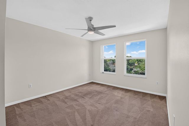 417 Villa Circle, Boynton Beach, FL 33435