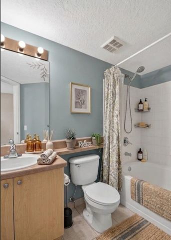 417 Villa Circle, Boynton Beach, FL 33435