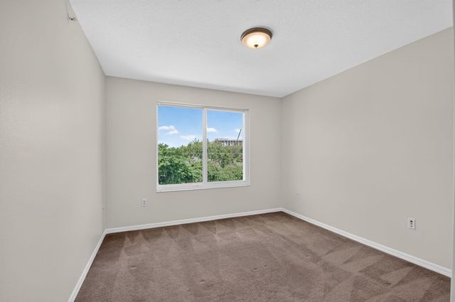 417 Villa Circle, Boynton Beach, FL 33435