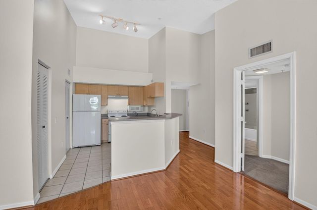 417 Villa Circle, Boynton Beach, FL 33435
