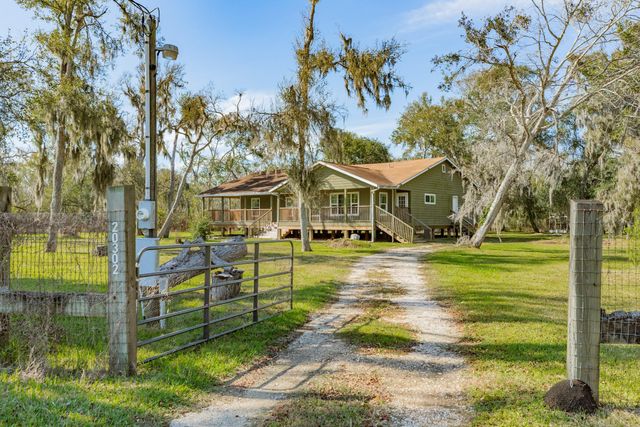 20302 Ramblewood Drive, Brazoria, TX 77422