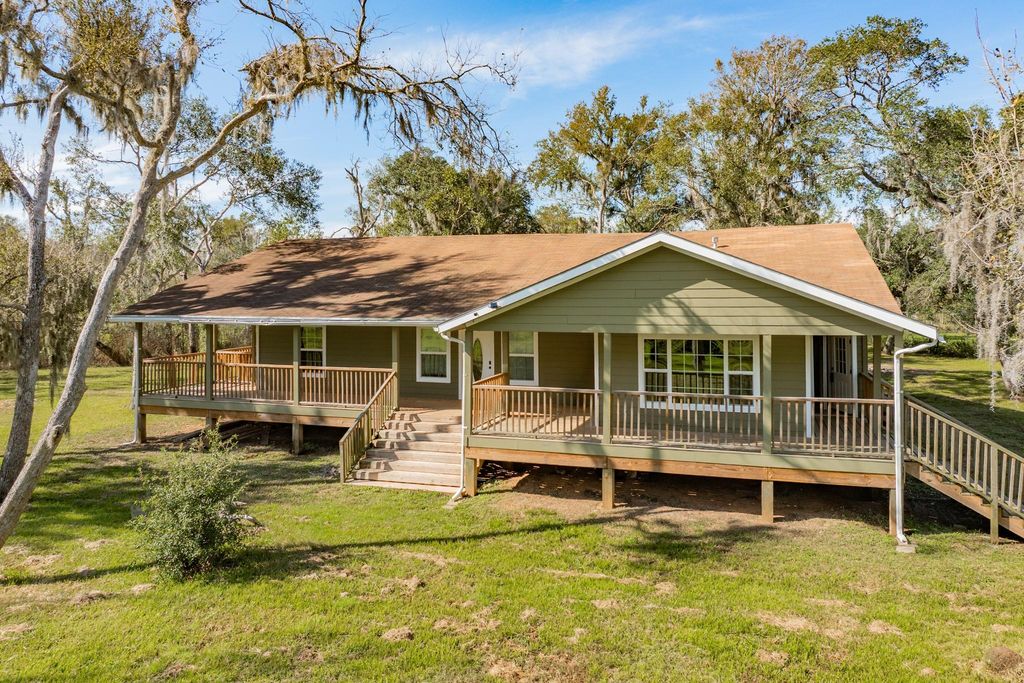 20302 Ramblewood Drive, Brazoria, TX 77422