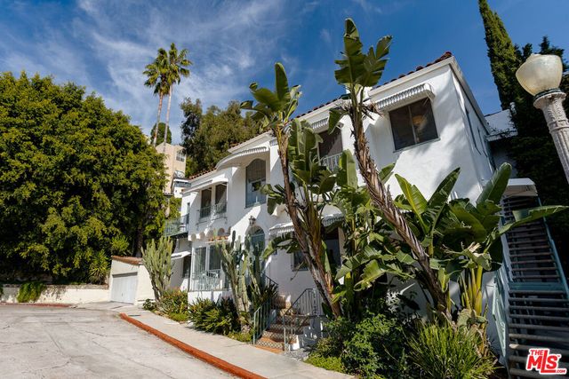2166 Beachwood Terrace 2168, Los Angeles, CA 90068