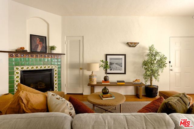 2166 Beachwood Terrace 2168, Los Angeles, CA 90068