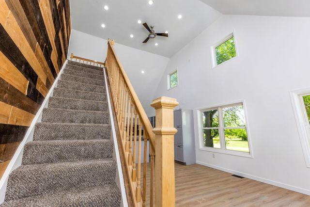 107 E 2nd Avenue, Hebron, OH 43025