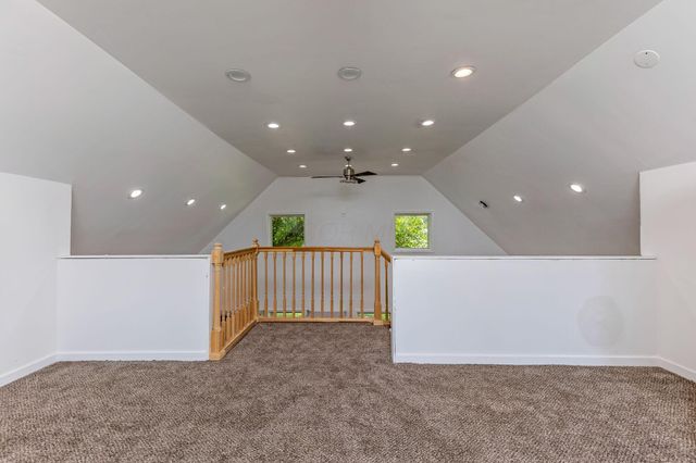 107 E 2nd Avenue, Hebron, OH 43025