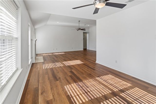 3500 Pioneer Circle, Bryan, TX 77808