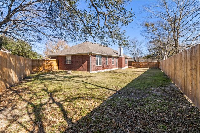 3500 Pioneer Circle, Bryan, TX 77808