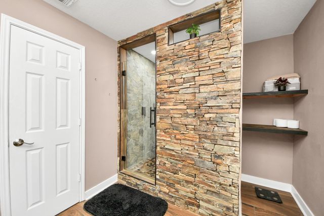 20918 Fox Cliff Lane, Humble, TX 77338