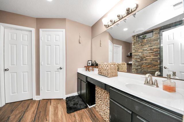 20918 Fox Cliff Lane, Humble, TX 77338