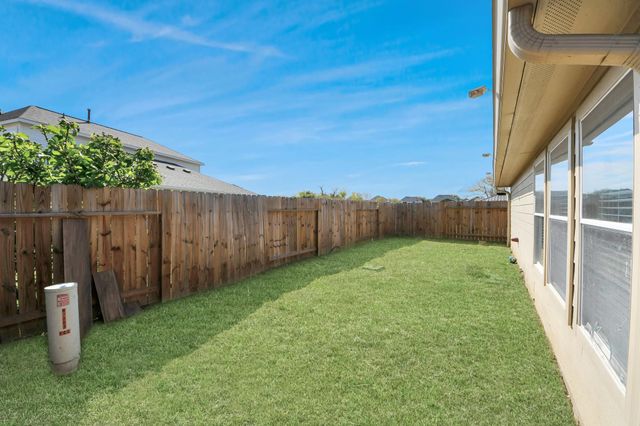 20918 Fox Cliff Lane, Humble, TX 77338