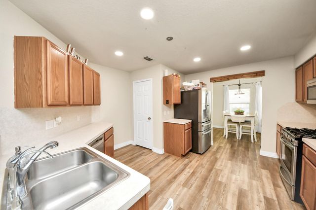 20918 Fox Cliff Lane, Humble, TX 77338