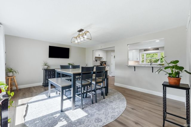 5930 Rosedale Drive, Fort Wayne, IN 46804