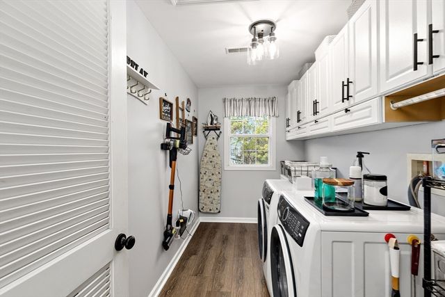 520 Raymond Rd, Plymouth, MA 02360