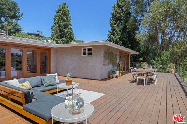 4801 Sonata Lane, Los Angeles, CA 90042