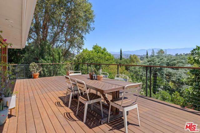 4801 Sonata Lane, Los Angeles, CA 90042