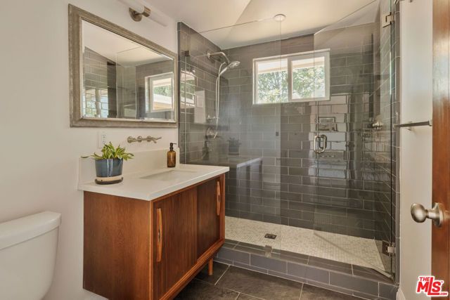4801 Sonata Lane, Los Angeles, CA 90042