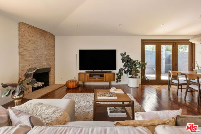 4801 Sonata Lane, Los Angeles, CA 90042