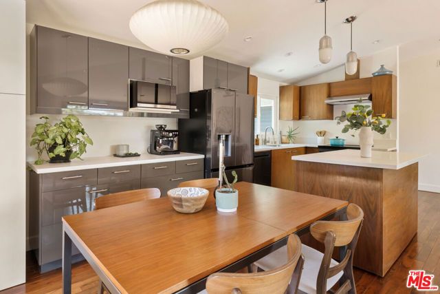 4801 Sonata Lane, Los Angeles, CA 90042