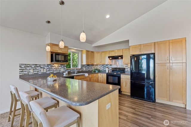 206 Fawnhill Drive, Salkum, WA 98582