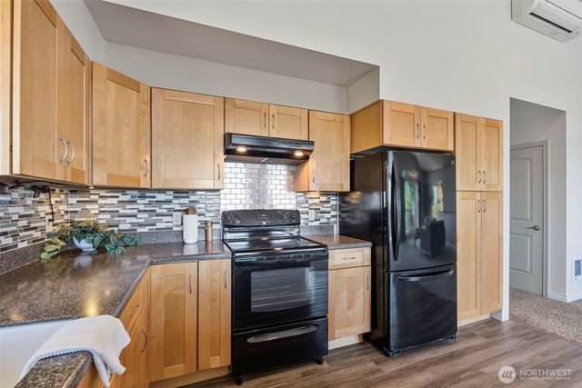 206 Fawnhill Drive, Salkum, WA 98582