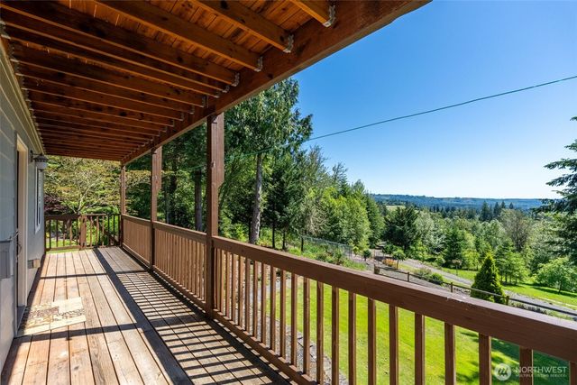 206 Fawnhill Drive, Salkum, WA 98582