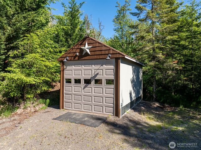 206 Fawnhill Drive, Salkum, WA 98582
