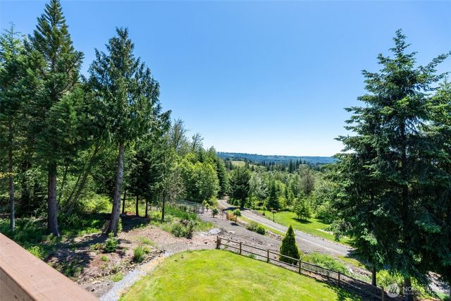206 Fawnhill Drive, Salkum, WA 98582