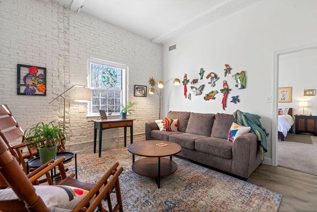 7 S Stone Mill Drive 412, Dedham, MA 02026