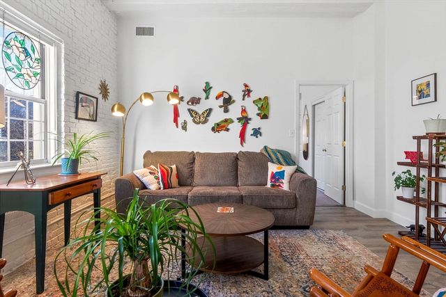 7 S Stone Mill Drive 412, Dedham, MA 02026