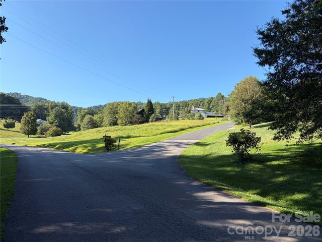 51 Barebridge Fields Road 51, Burnsville, NC 2874