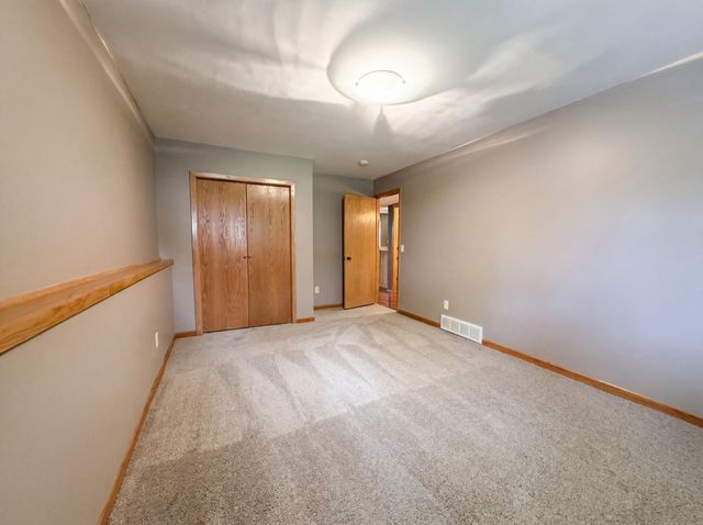 14734 Yosemite Avenue S, Savage, MN 55378