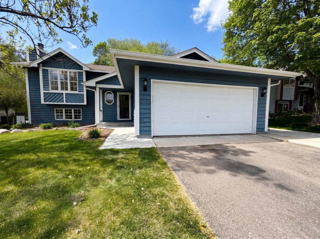 14734 Yosemite Avenue S, Savage, MN 55378