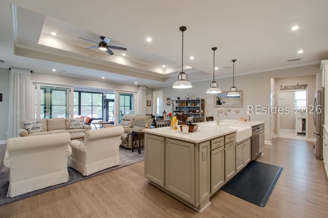 155 Dawnbrook Ct, Okatie, SC 29909