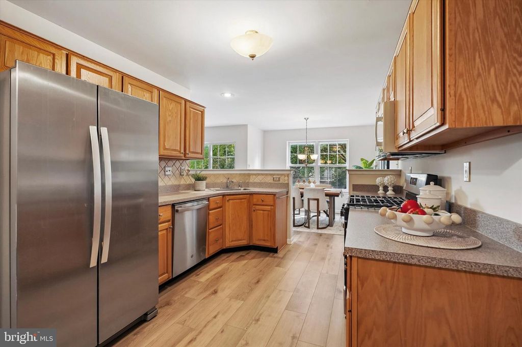 385 HAMILTON DR, HARLEYSVILLE, PA 19438 — photo 5