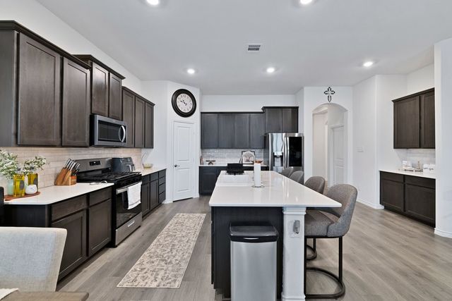 3027 Moccasin Lane, Aubrey, TX 76227