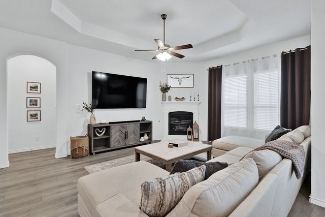 3027 Moccasin Lane, Aubrey, TX 76227