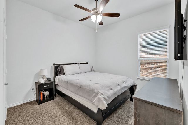 3027 Moccasin Lane, Aubrey, TX 76227