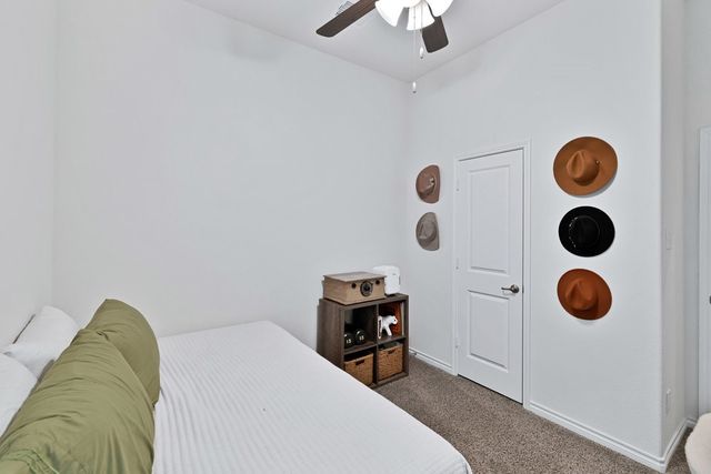 3027 Moccasin Lane, Aubrey, TX 76227