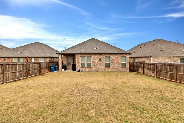3027 Moccasin Lane, Aubrey, TX 76227