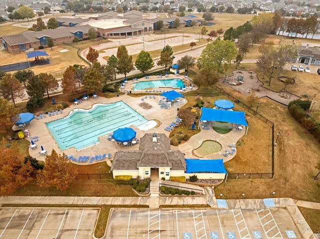 3027 Moccasin Lane, Aubrey, TX 76227