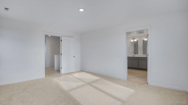 9855 Ceylon Court, Commerce City, CO 80022