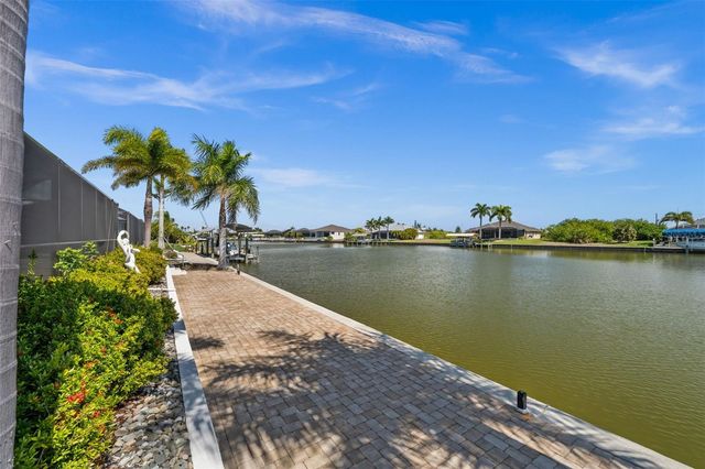 8242 TRACY CIRCLE, Port Charlotte, FL 33981