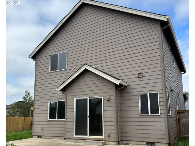 601 ST CHARLES St, Eugene, OR 97402