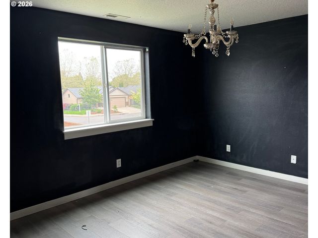 601 ST CHARLES St, Eugene, OR 97402