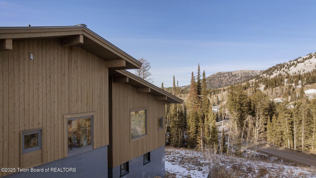 1030 CAMBER Lane, Alta, WY 83414 photo 7