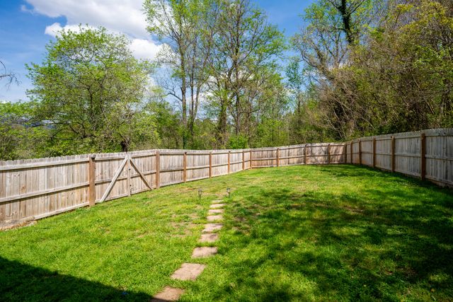 21 Dowlen Road, Hixson, TN 37343