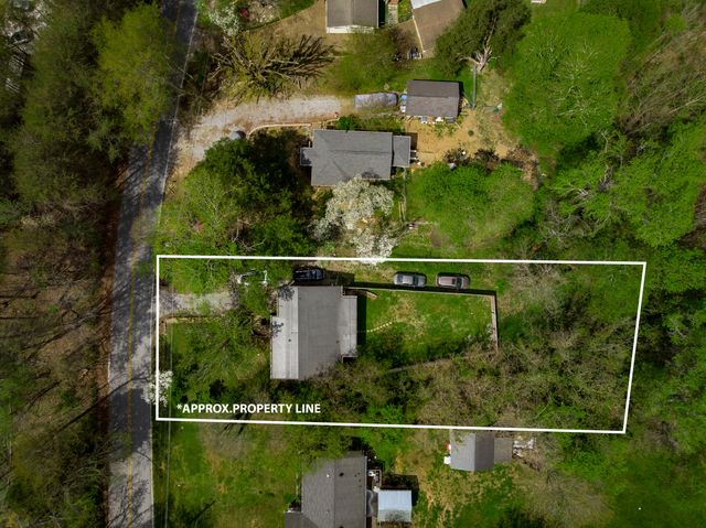 21 Dowlen Road, Hixson, TN 37343
