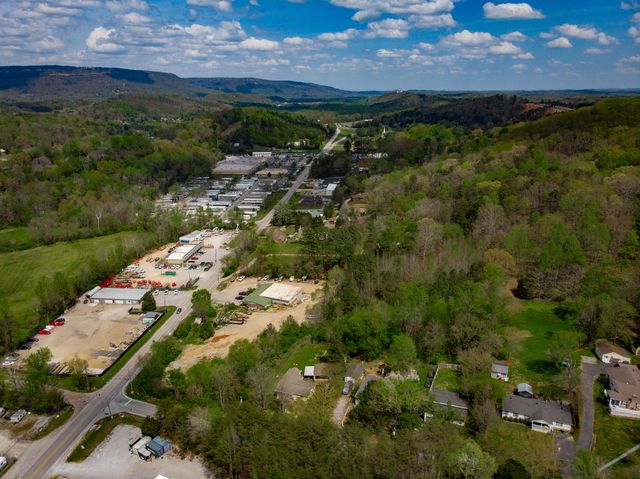 21 Dowlen Road, Hixson, TN 37343